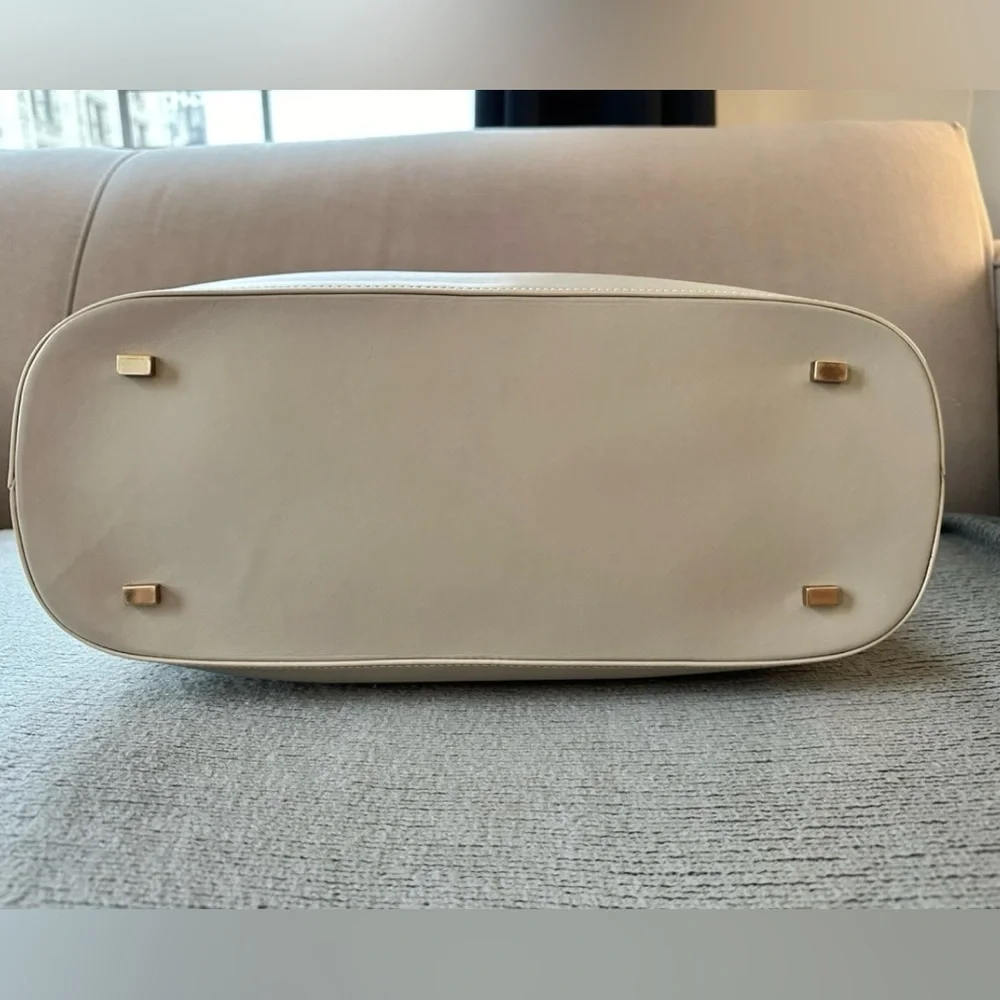 The Row Carryall 14 in Ecru leather - Picture 9 of 17